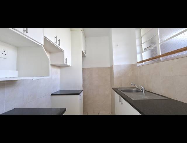 1.5 BEDROOM APARTMENT TO LET IN GLENWOOD